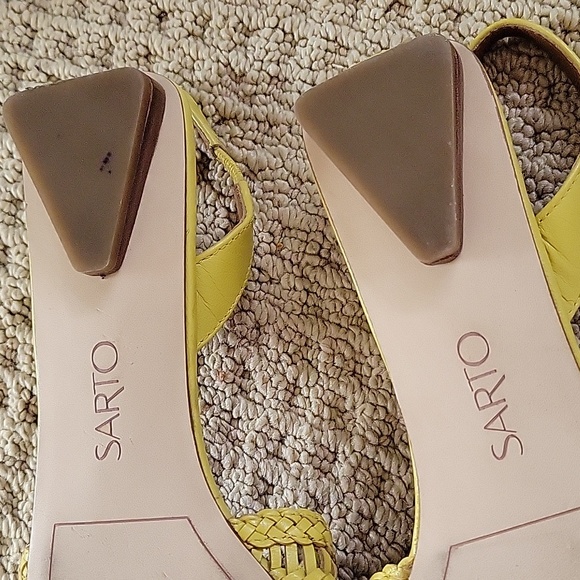 Sarto Yellow Sandals - Picture 4 of 6